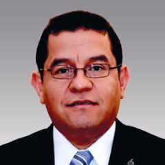 Prof. Gerardo Silveyra